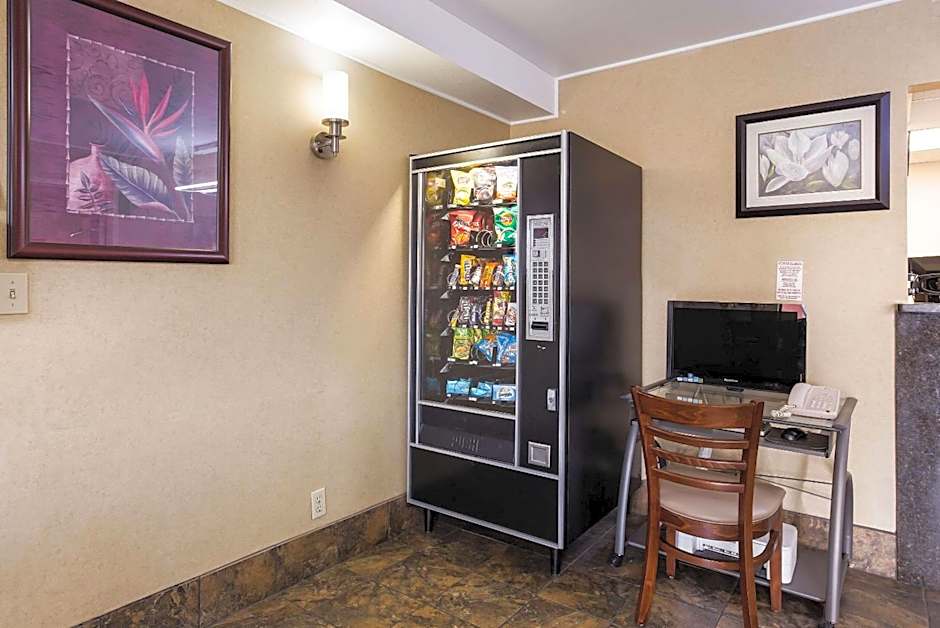 Quality Inn Airport