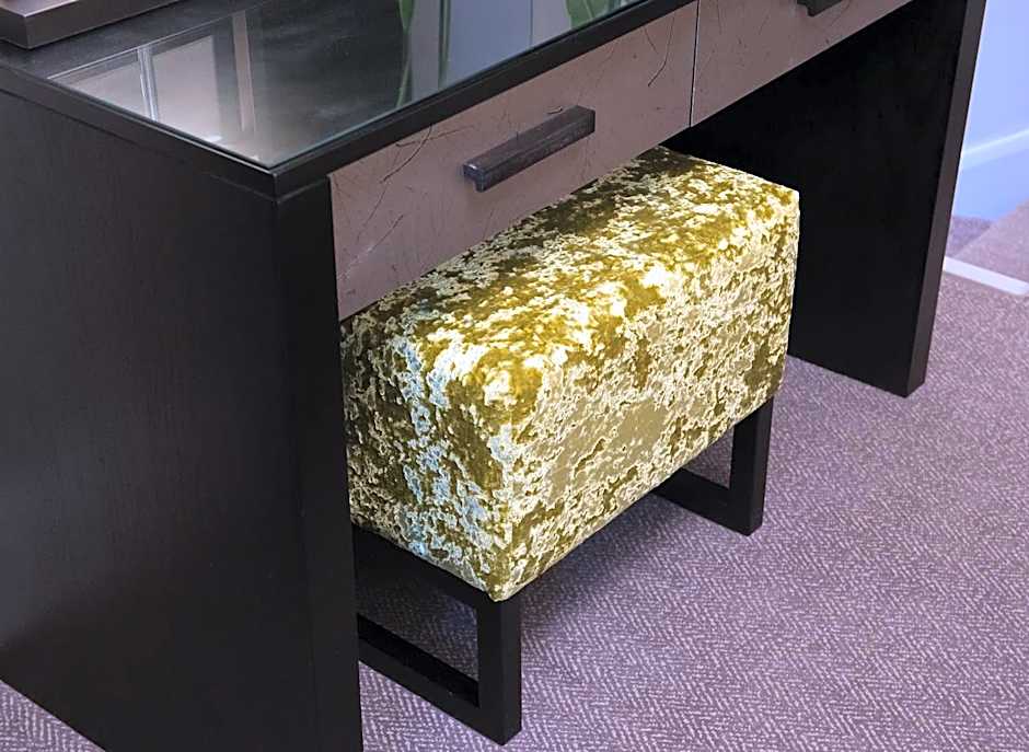 Hogarths Stone Manor