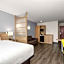 Microtel Inn & Suites by Wyndham Panama City