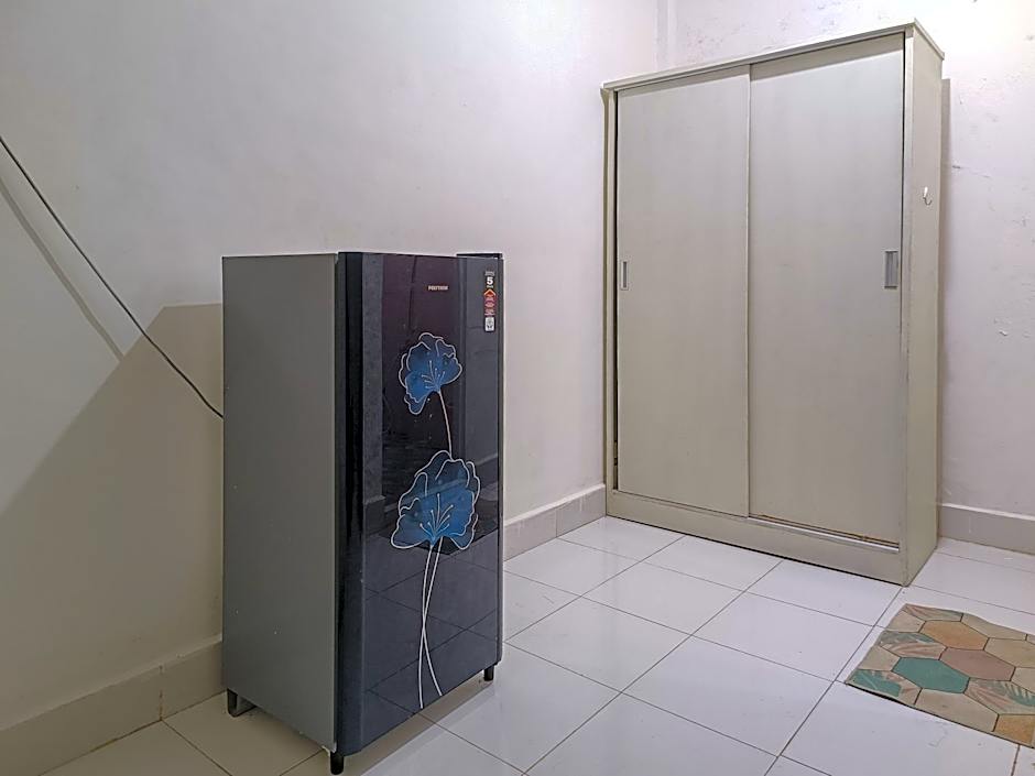 RedDoorz @ Al Muhajir Homestay Kendari