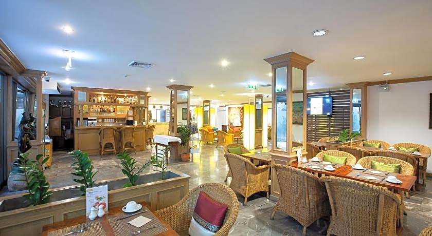 The Tarntawan Hotel Surawong Bangkok