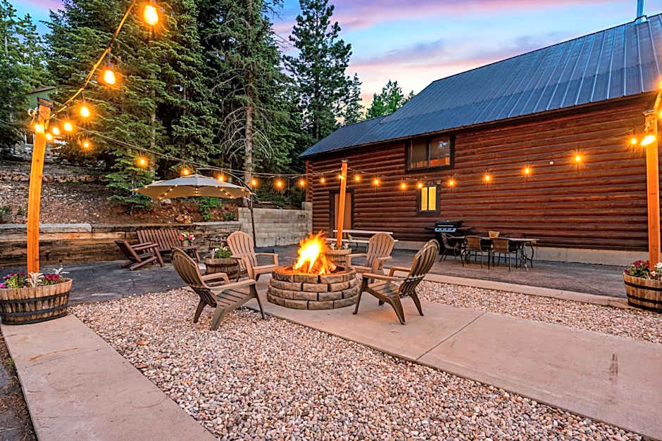 Duck Creek Village Inn