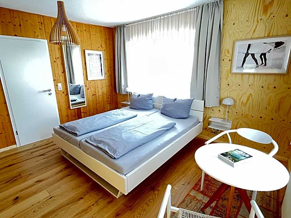 Photo 1 of 19 of Double Room