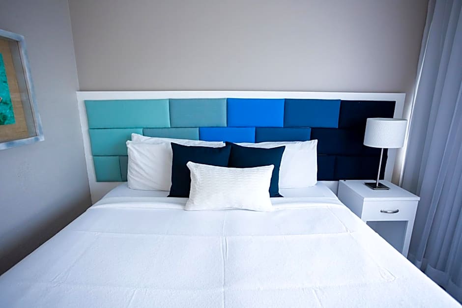 The Wave Hotel Condado