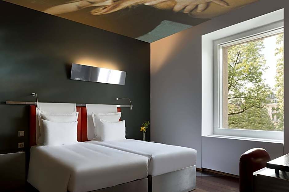 The Hotel Lucerne, Autograph Collection by Marriott