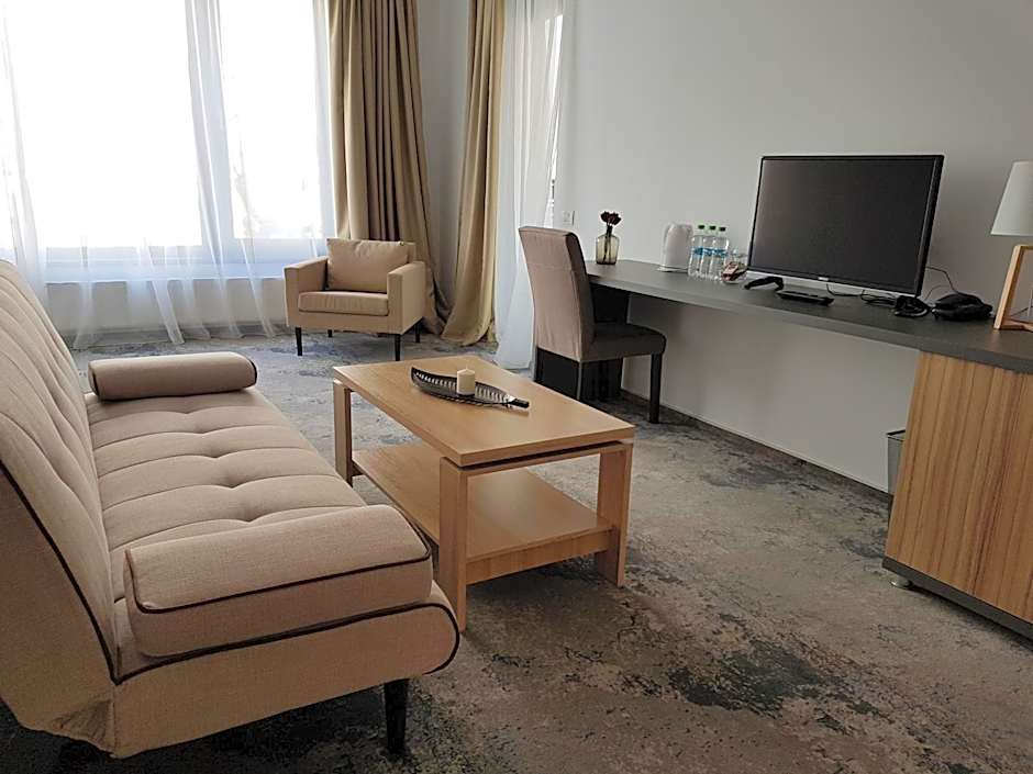 YMY Boutique Residence