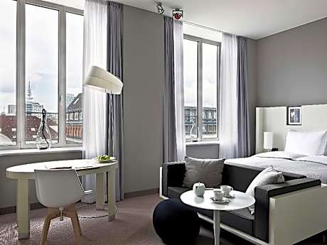 Superior Room with King Bed