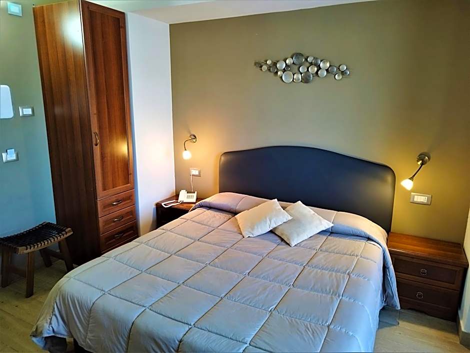 Hotel Altopiano Delle Rocche