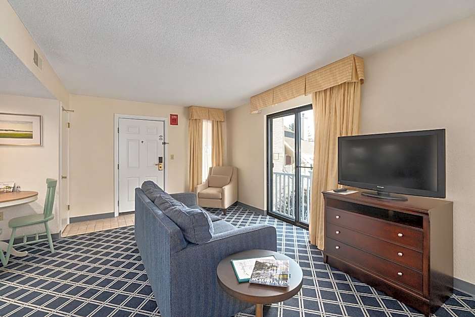 Residences at Daniel Webster