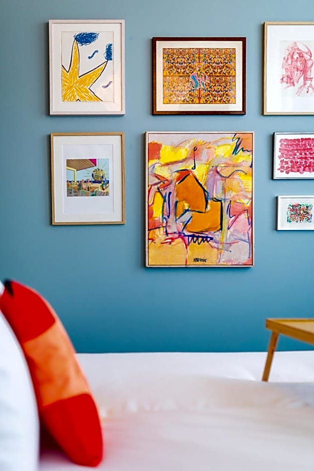 Vie Via - Your Hotel