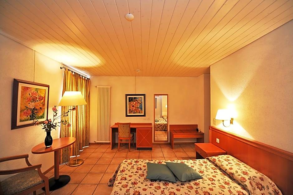 Hotel Ristorante Grotto Serta