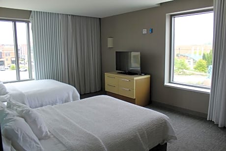 Queen Suite with Sofa Bed