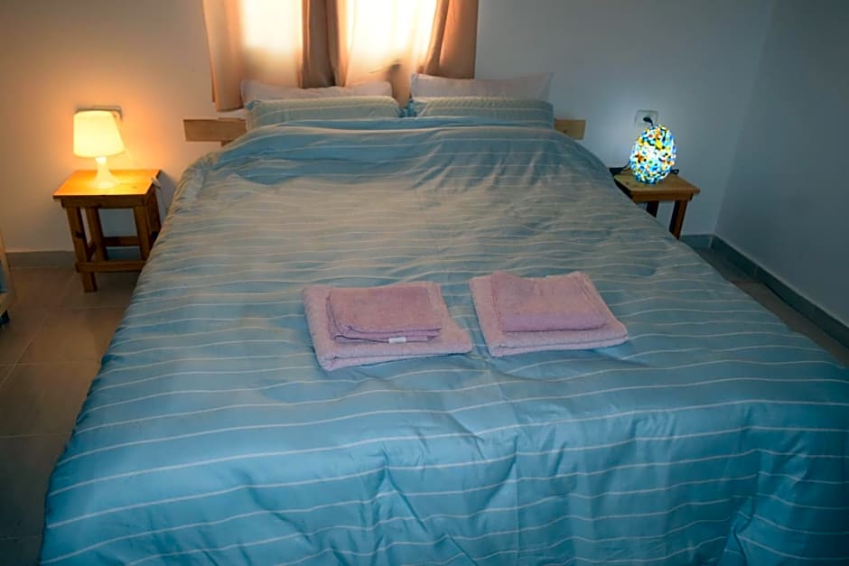 Khan Alsira - חאן אלסרה