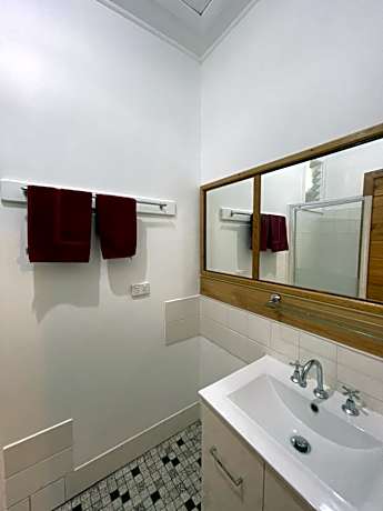 Economy Twin Room