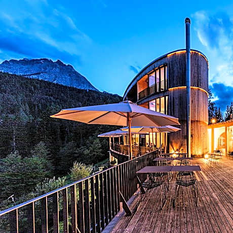 Hotel Arnica Scuol - Adults Only