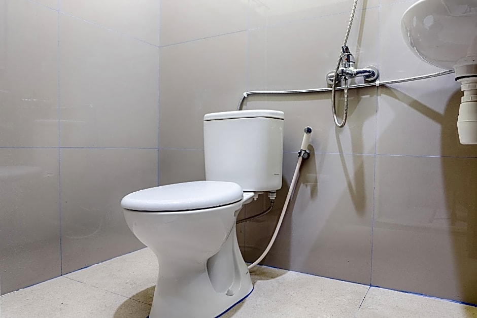 OYO 2595 Hotel Jinan Makassar