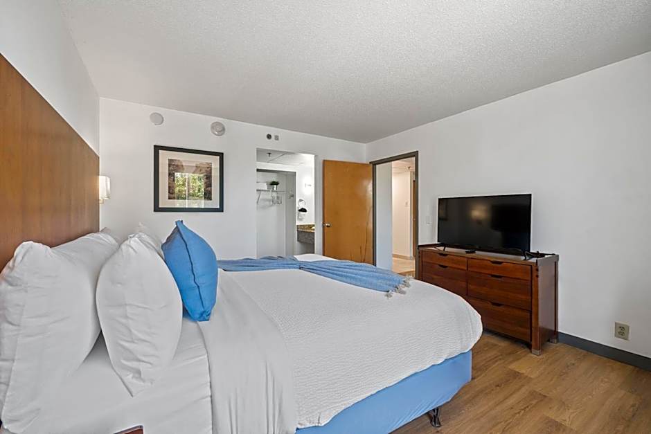 315 LoSo Hotel Airport