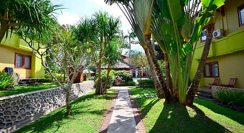 Plagoo Holiday Hotel