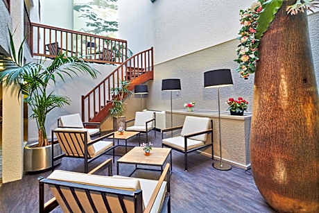 Kyriad Hotel Nevers Centre