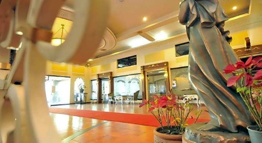Queen Margarette Hotel