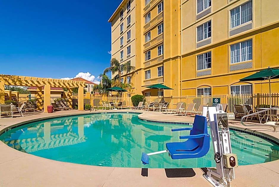 La Quinta Inn & Suites by Wyndham Phoenix Mesa West