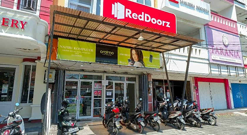 RedDoorz Syariah @ Kelud Sampangan Semarang