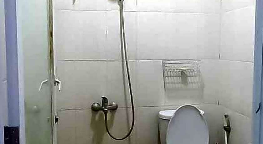 Aimer Guest House Syariah Mitra RedDoorz