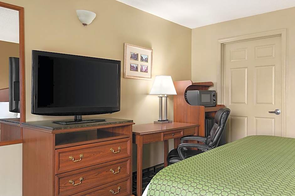Baymont by Wyndham Warner Robins
