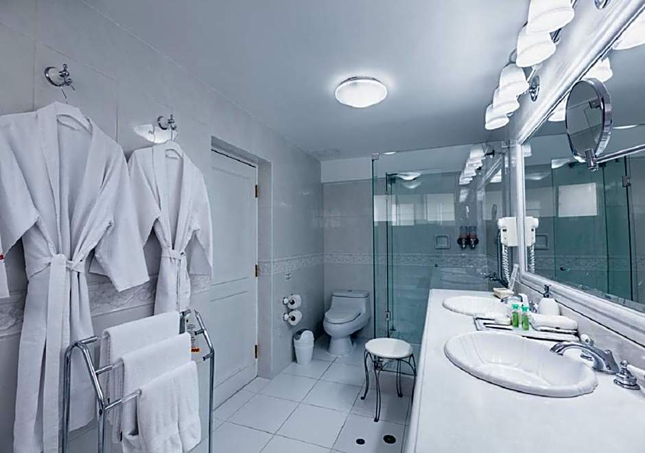 Photo 1 of 4 of Junior Suite