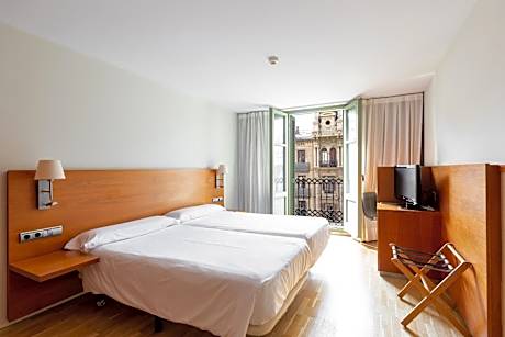 Twin Room with Rambla view