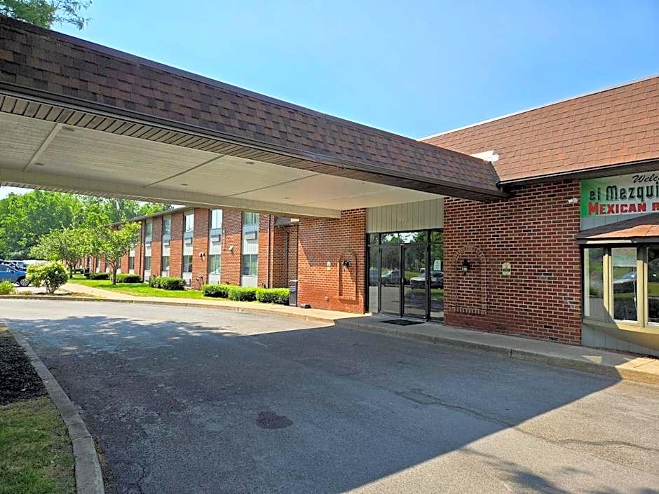 Fulton Hotel - Oswego Riverfront