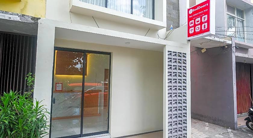 RedDoorz near Ambarrukmo Area