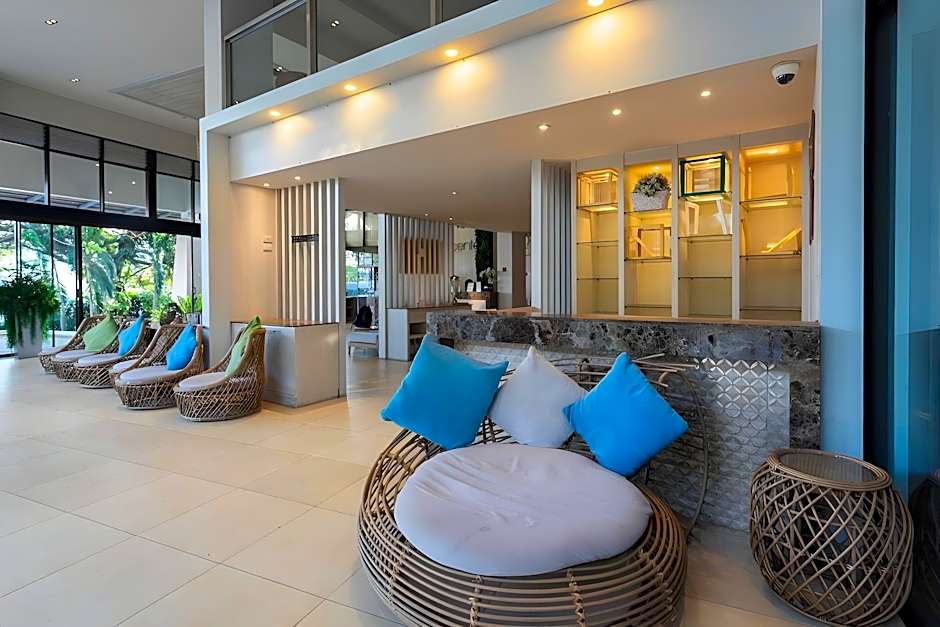 Recenta Phuket Suanluang by Deevana