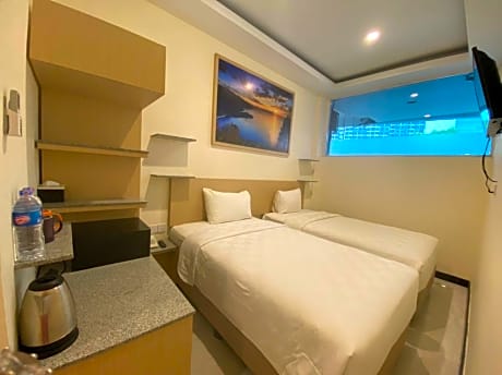 Studio Twin Room
