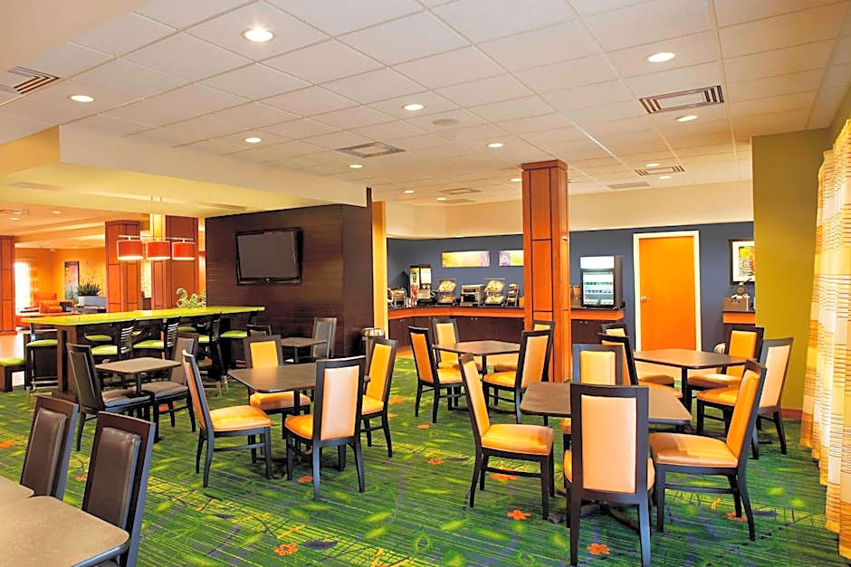 Fairfield Inn & Suites by Marriott Toronto Mississauga