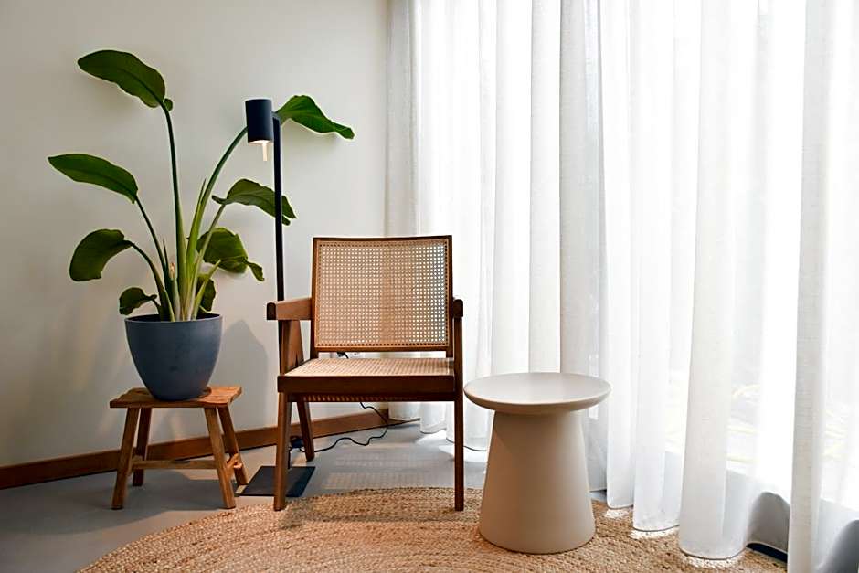 Van Heeckeren Apartments & Suites Nes