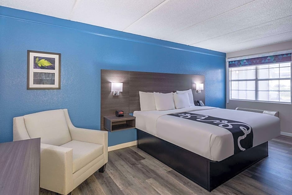 La Quinta Inn & Suites by Wyndham Sacramento North