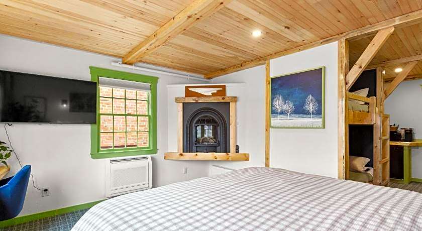 Downtown Camden Hotel