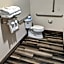 Cobblestone Inn & Suites - Manchester