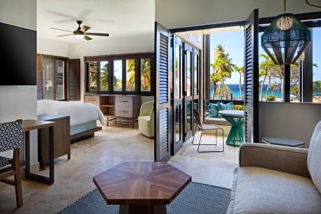Junior Suite with Two Double Beds with Sofa Bed, Kitchenette and Ocean View