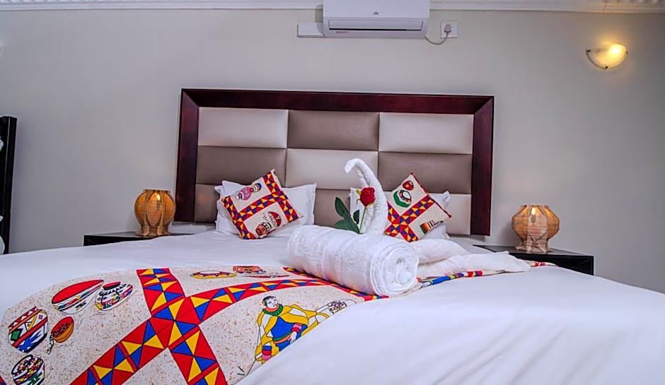 ASANTE MOUNTAIN LODGE