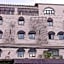 Islands Hotel