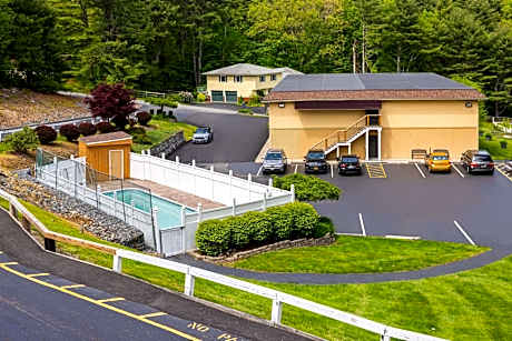 Days Inn by Wyndham Wurtsboro
