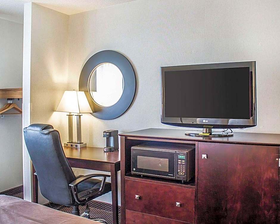Quality Inn & Suites
