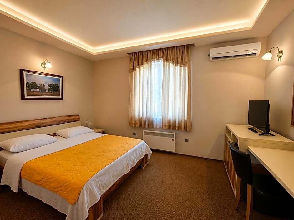 Semberski Salaš Intergaj Hotel