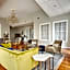 Sonder Baronne Manor