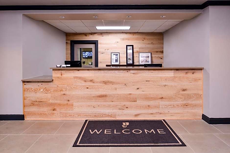 Country Inn & Suites by Radisson, Raleigh-Durham Airport, NC