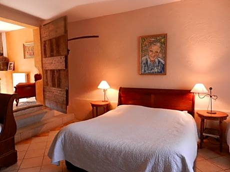 Quadruple Room with Private Bathroom