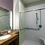 La Quinta Inn & Suites by Wyndham Snellville - Stone Mountain