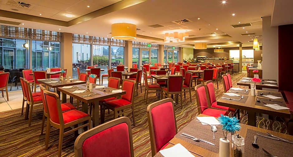 Holiday Inn London Luton North by IHG